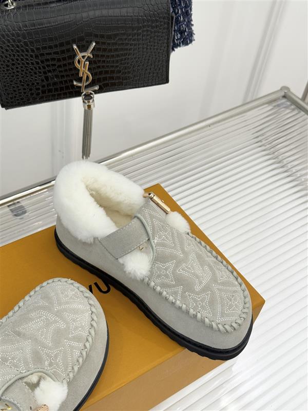 2025126113534233 310